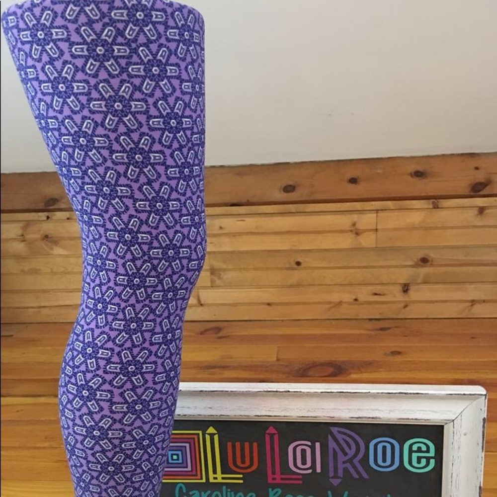 NWT OS Leggings